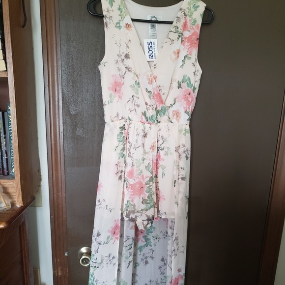 Sweet Storm Dresses & Skirts - Flowery shorts jumpsuit high low dress Sweet Storm Dresses & Skirts - Flowery shorts jumpsuit high low dress